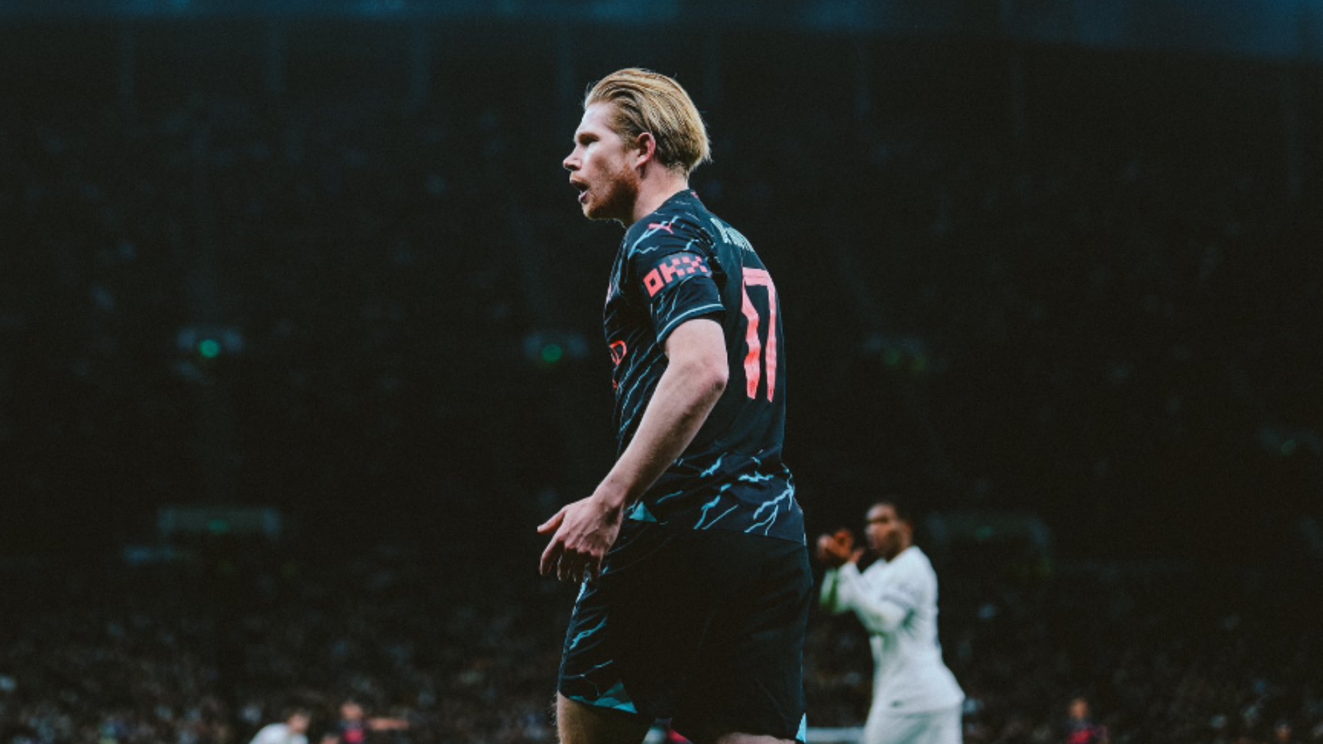 爱游戏体育AP下载包含德布劳内在美国队比赛中绝杀，战术调整引发热议！的词条