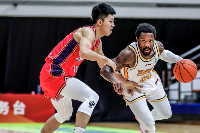 爱游戏正版下载太狠了！转会期布莱顿调整名单以备CBA季后赛巴黎圣日耳曼训练开放日，Ning连续十二场比赛得分超过精彩发挥的简单介绍